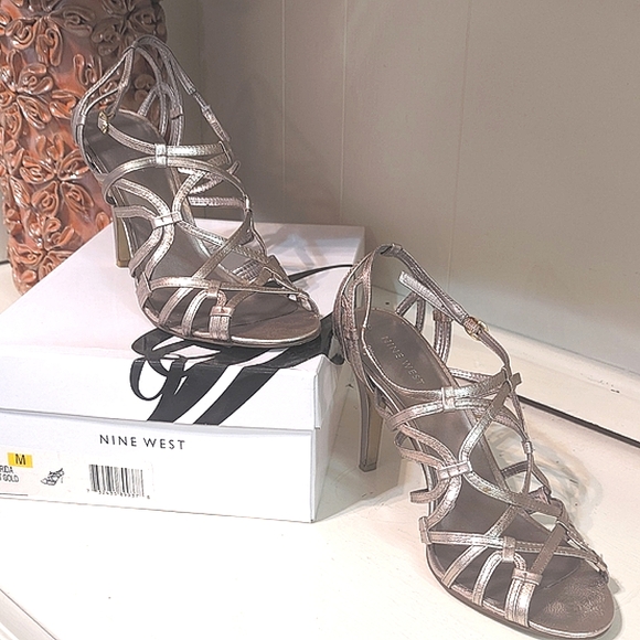 Shoes - Picture 1 of 1